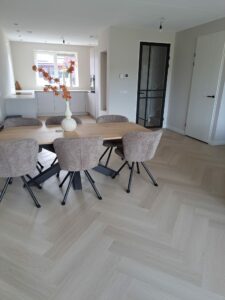 Visgraat pvc Estino spigato beige